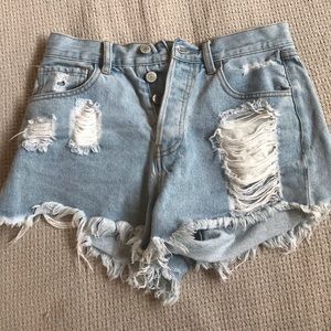 BRANDY MELVILLE JEAN SHORTS